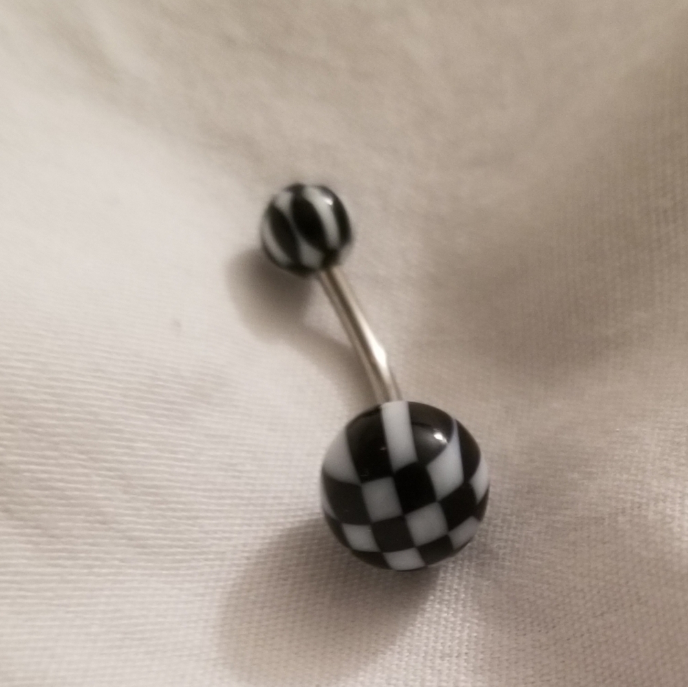 Black and white checkered belly ring